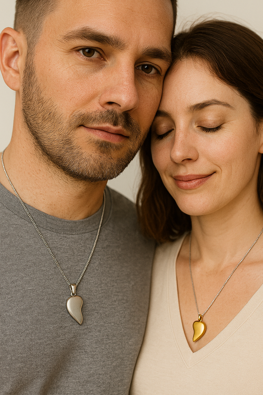 Magnetic Hearts โ Inter connect Couple heart Pendant