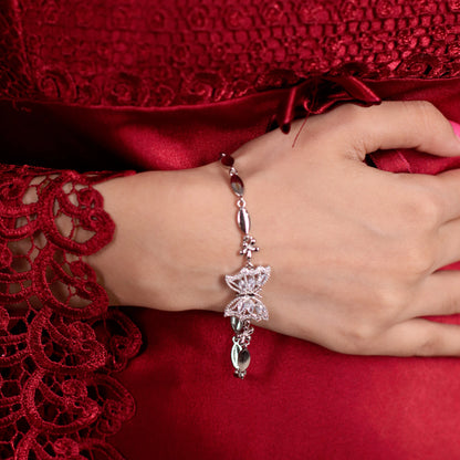 Delicate Silver Butterfly Bracelet - Elegant & Timeless Charm