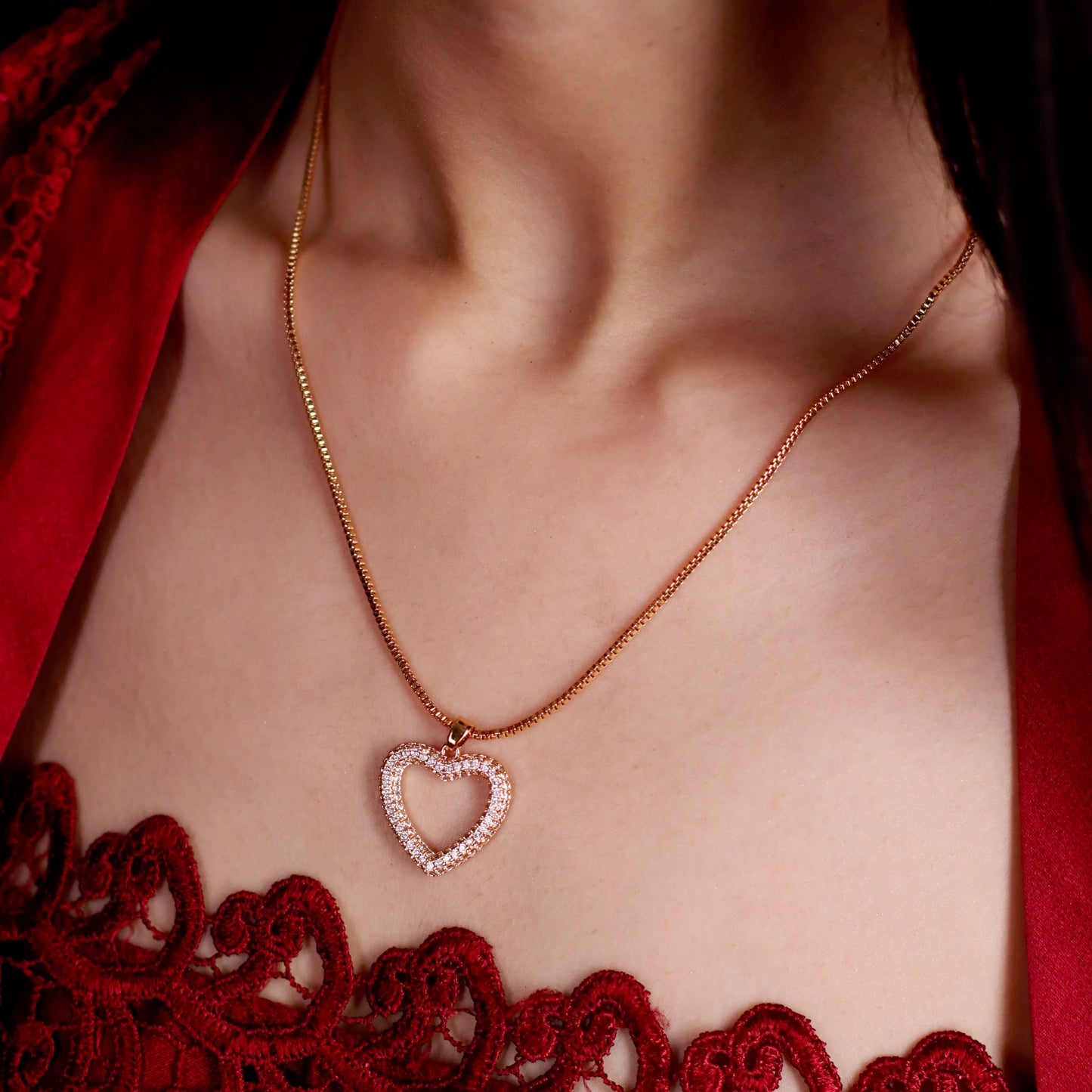 Gold Heart Pendant with Chain - Elegant & Timeless Love
