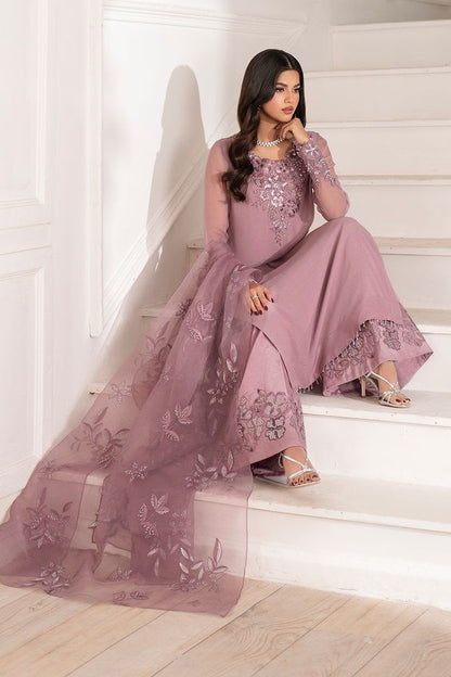*MOST ELEGANT OUTFITT BY IZNIK*