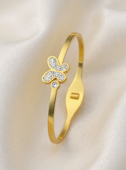 Golden Butterfly Bracelet - Elegant & Symbolic Charm