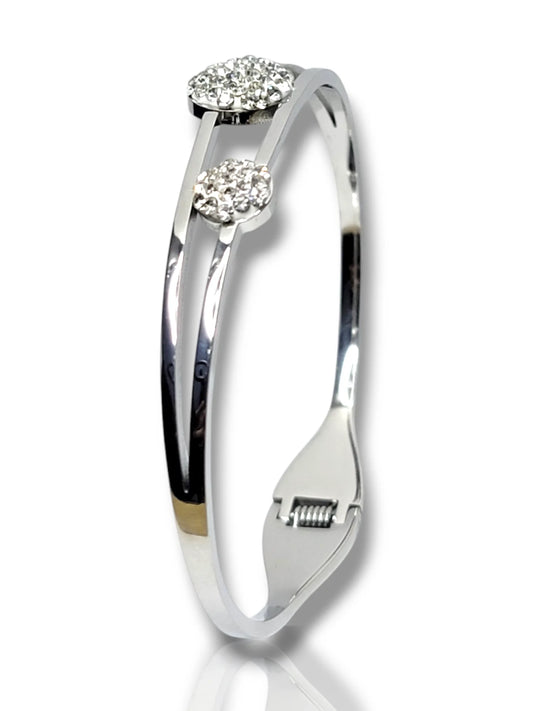 Sleek Silver Bracelet - Elegant & Timeless Design
