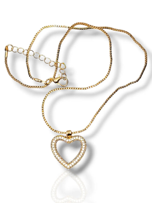 Gold Heart Pendant with Chain - Elegant & Timeless Love